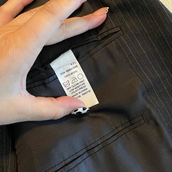 Alfani Mens suit w/ Jacket AND Pants - Picture 2 of 6